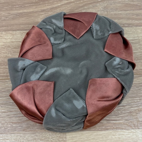 Vintage Richard Original Gray Velvet & Copper Satin Pillbox Hat Union Made 1950s main image 8
